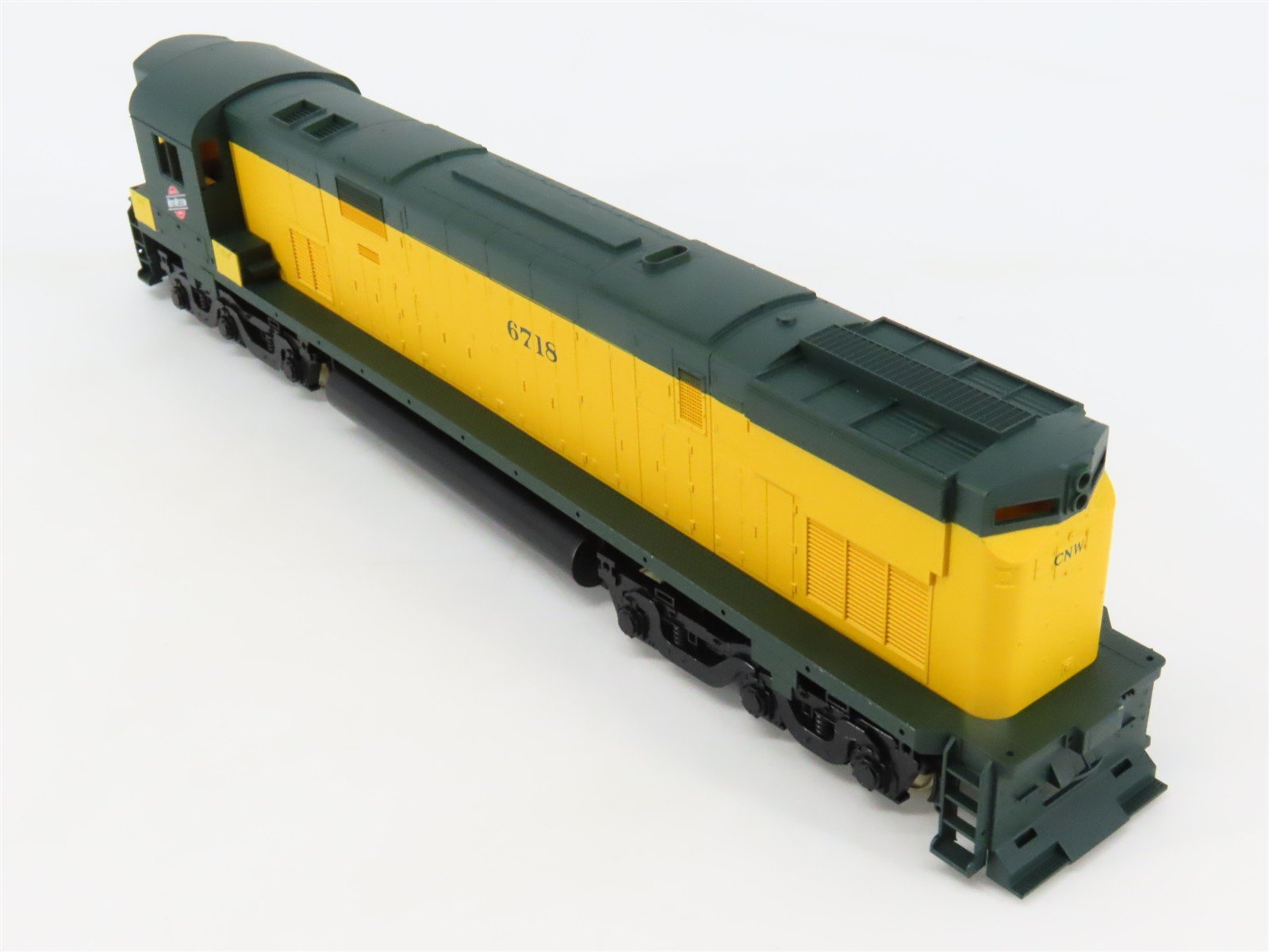 HO Stewart 6261 CNW Chicago & North Western ALCO C628 Diesel #6718 - DCC Ready