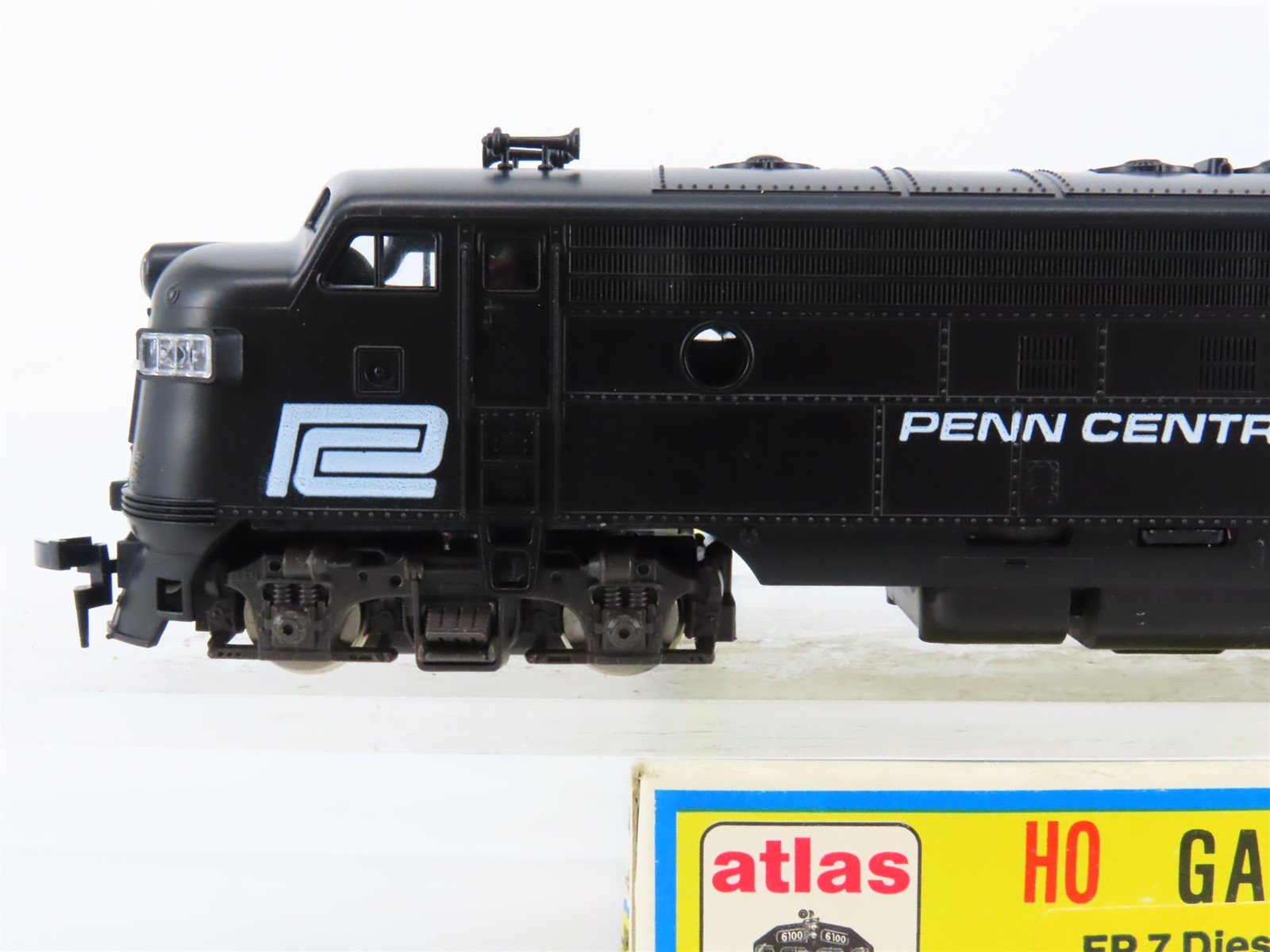 HO Scale Atlas 7047 PC Penn Central EMD FP7 Diesel Locomotive #4362