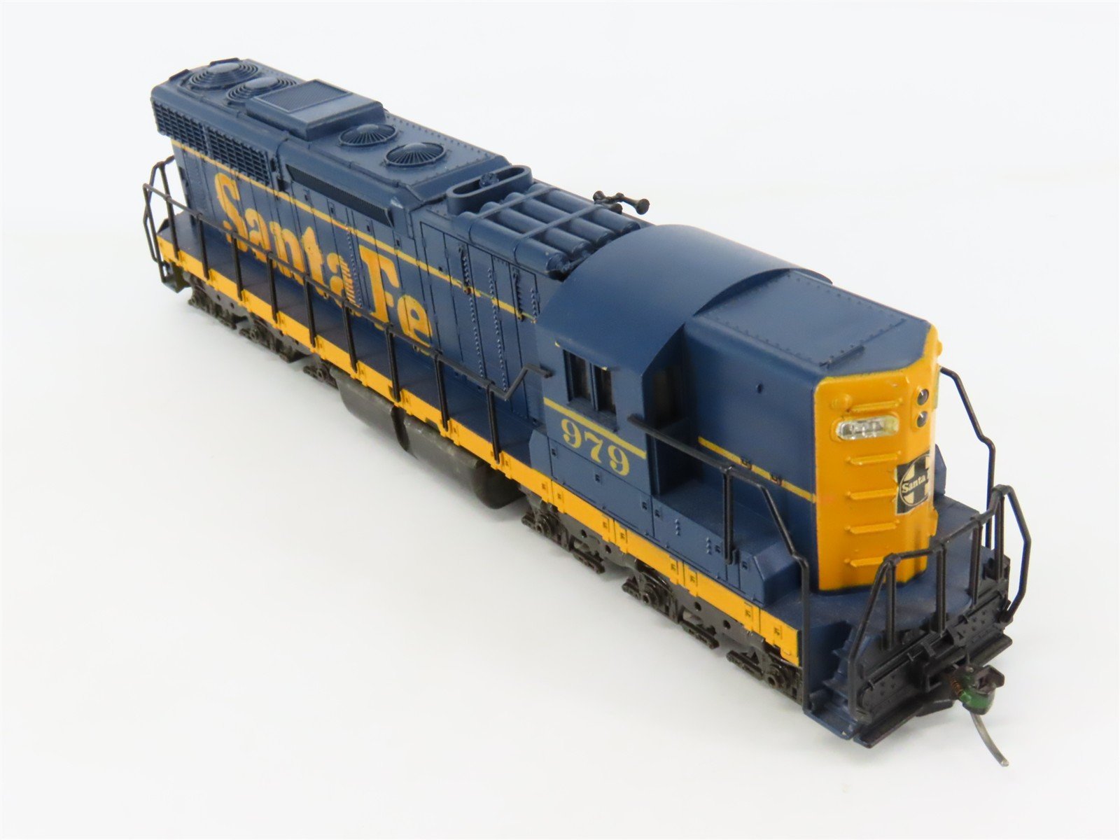 HO Scale Atlas 7001 ATSF Santa Fe EMD SD24 Diesel Locomotive #979