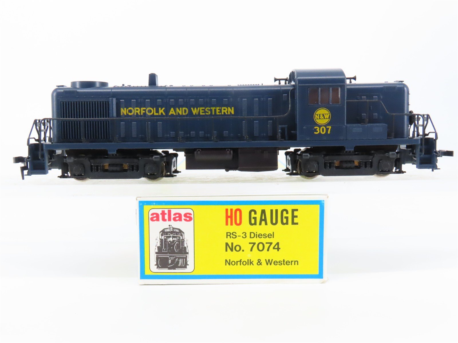 HO Scale Atlas/KATO 7074 N&W Norfolk & Western ALCO RS-3 Diesel Locomotive #307
