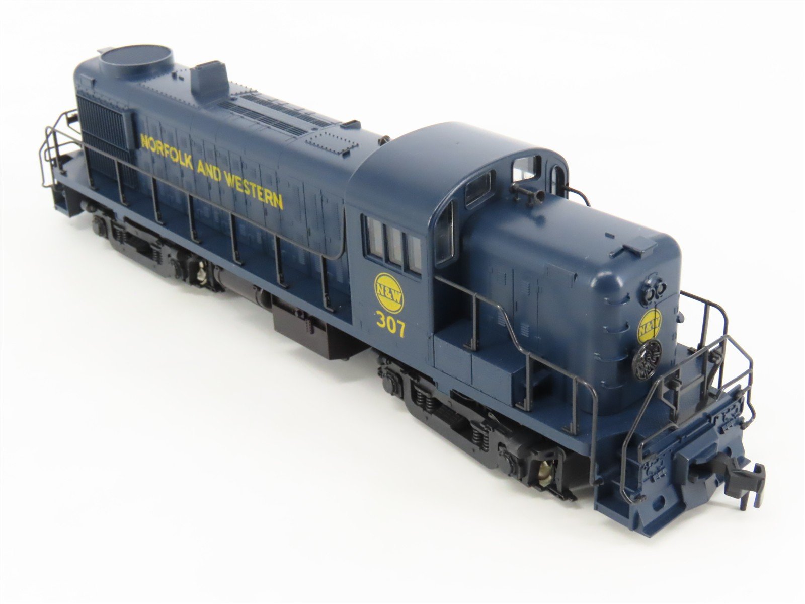 HO Scale Atlas/KATO 7074 N&W Norfolk & Western ALCO RS-3 Diesel Locomotive #307