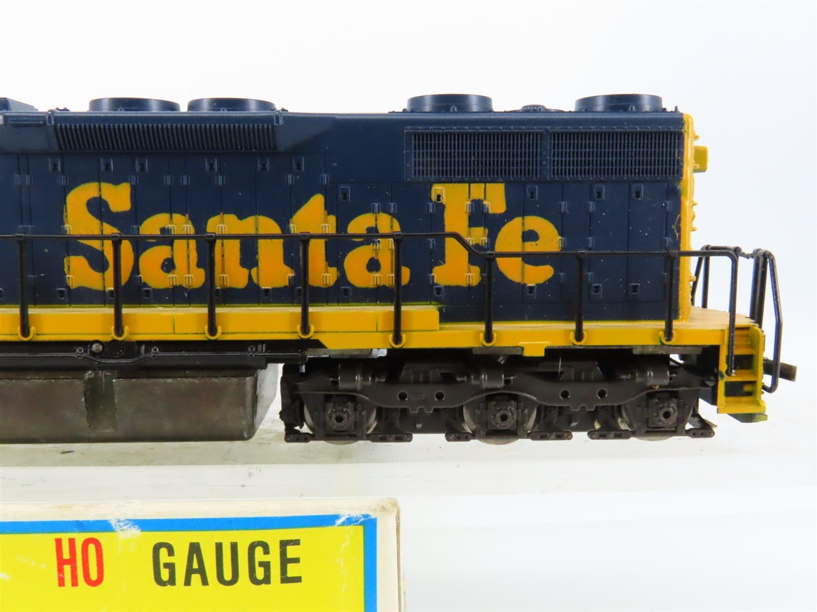 HO Scale Atlas 7011 ATSF Santa Fe EMD SD35 Diesel Locomotive #1001