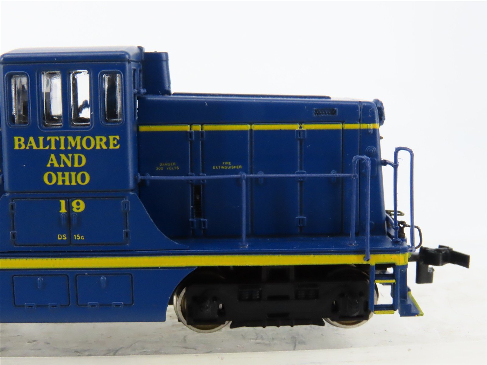 HO Bachmann Spectrum 41-0802-12 B&O Baltimore & Ohio 44-Ton Diesel Switcher #19