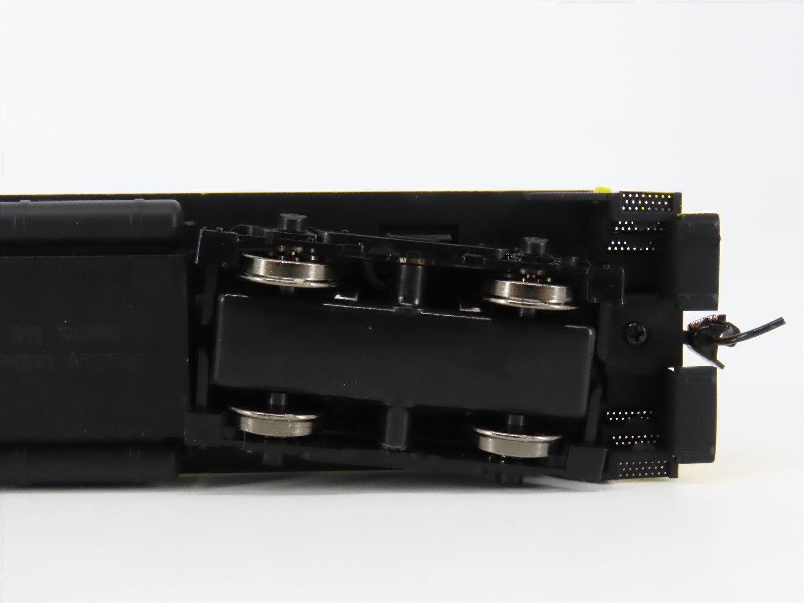 HO Scale Broadway Limited BLI 6745 DTS EMD SW7 Diesel Switcher #117 - Paragon4