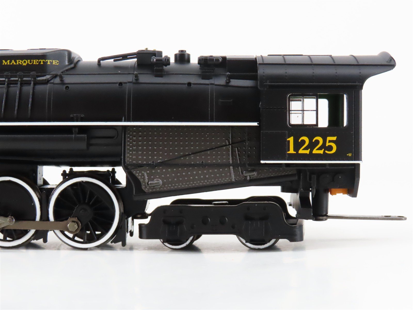 HO Scale Bachmann 50901 PM Pere Marquette 2-8-4 Berkshire Steam #1225 w/ DCC