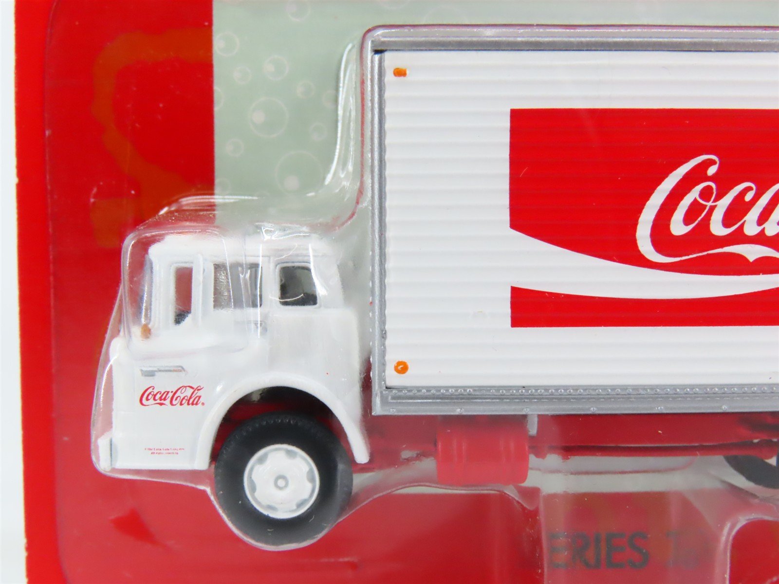 HO 1/87 Scale Athearn 8203 Coca-Cola Ford C-Series Delivery Truck
