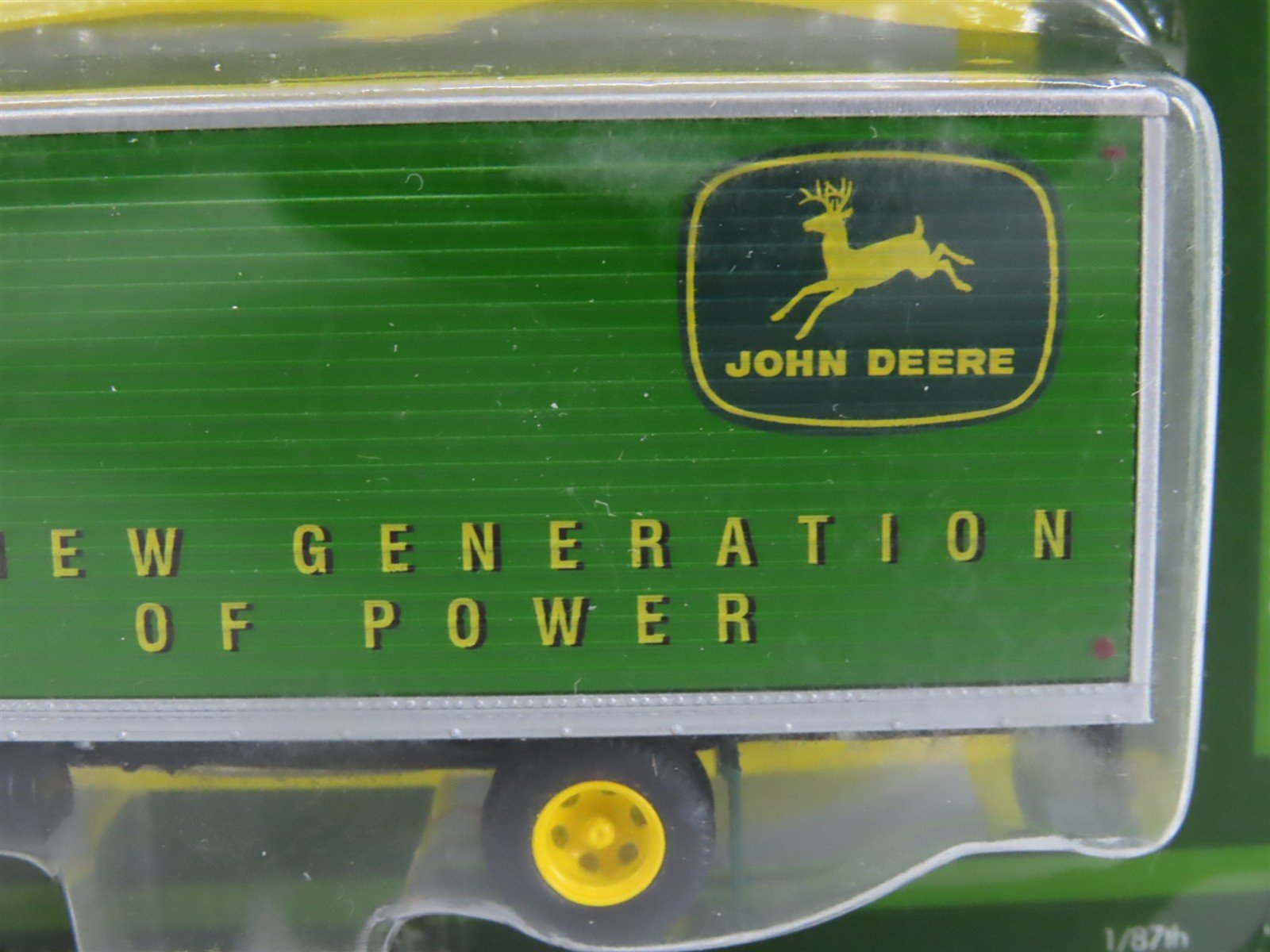 HO Scale Athearn 8102 John Deere Ford C-Series Truck 