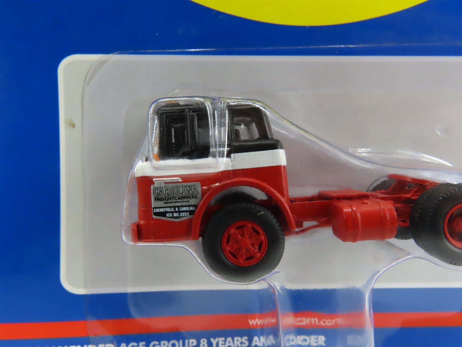 HO 1/87 Scale Athearn 2717 Carolina Freight Ford C-Series Tractor - SEALED