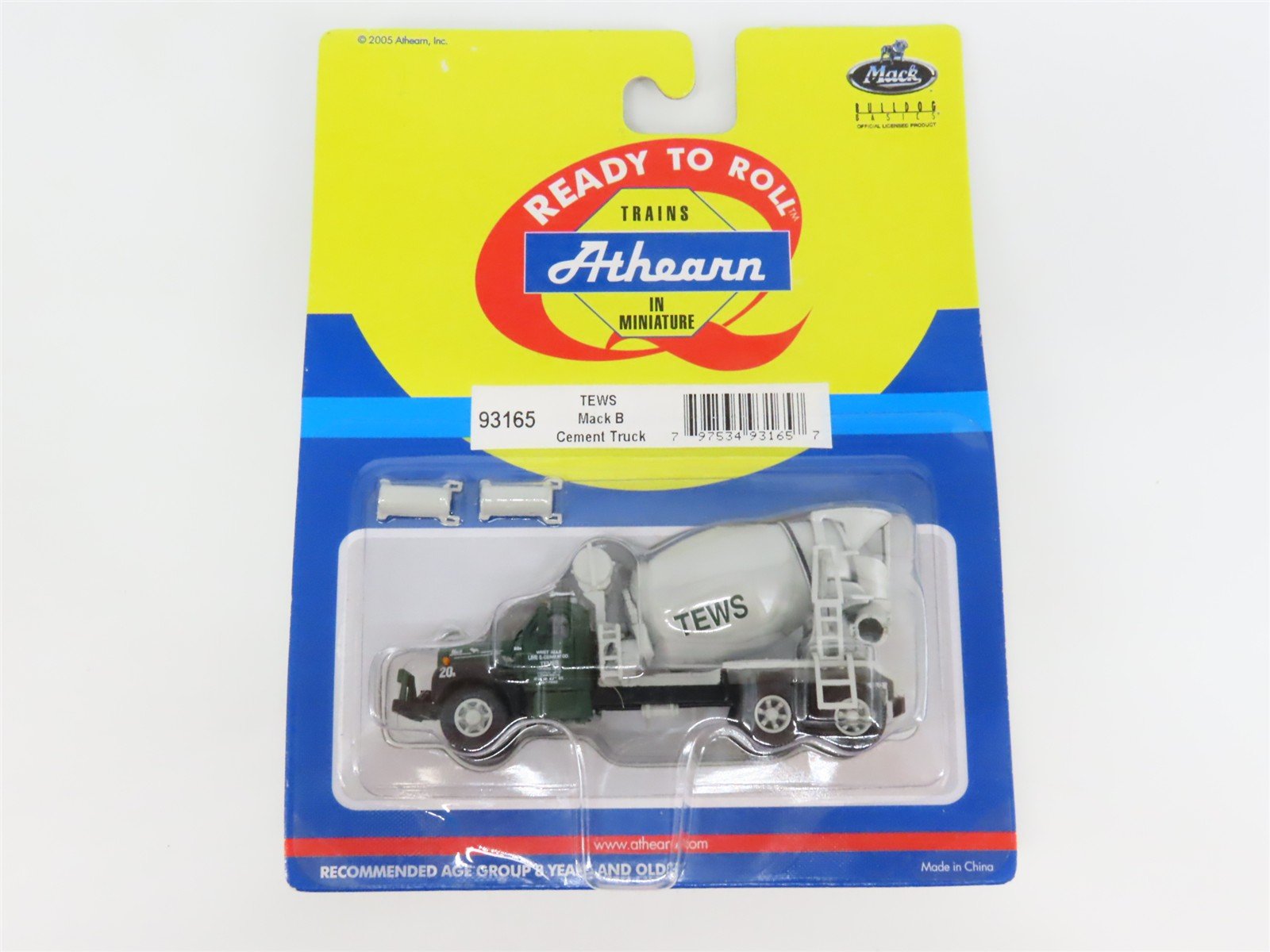 HO 1/87 Scale Athearn 93165 TEWS Mack B-Series Cement Truck - SEALED