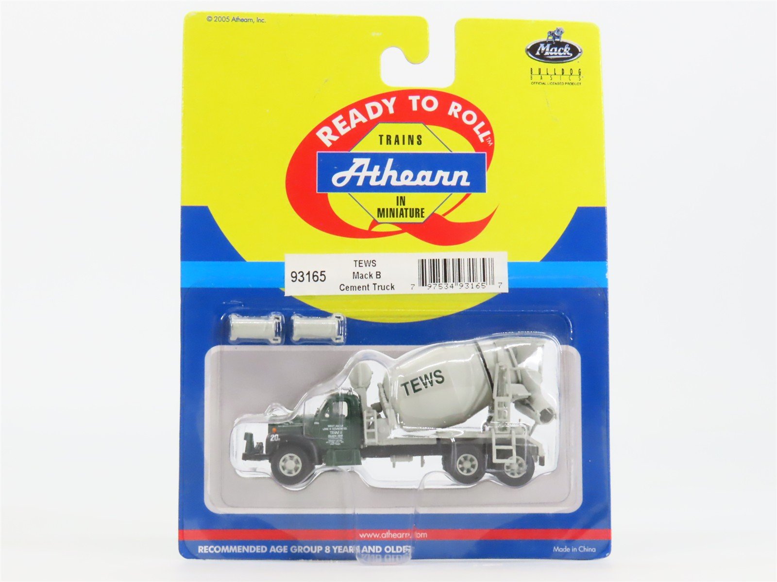 HO 1/87 Scale Athearn 93165 TEWS Mack B-Series Cement Truck - SEALED