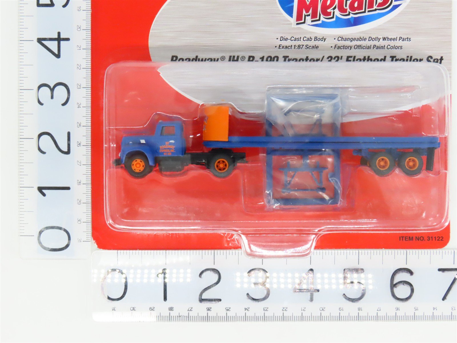 HO CMW Mini Metals 31122 Roadway IH R-190 Tractor w/32' Flatbed Trailer - SEALED