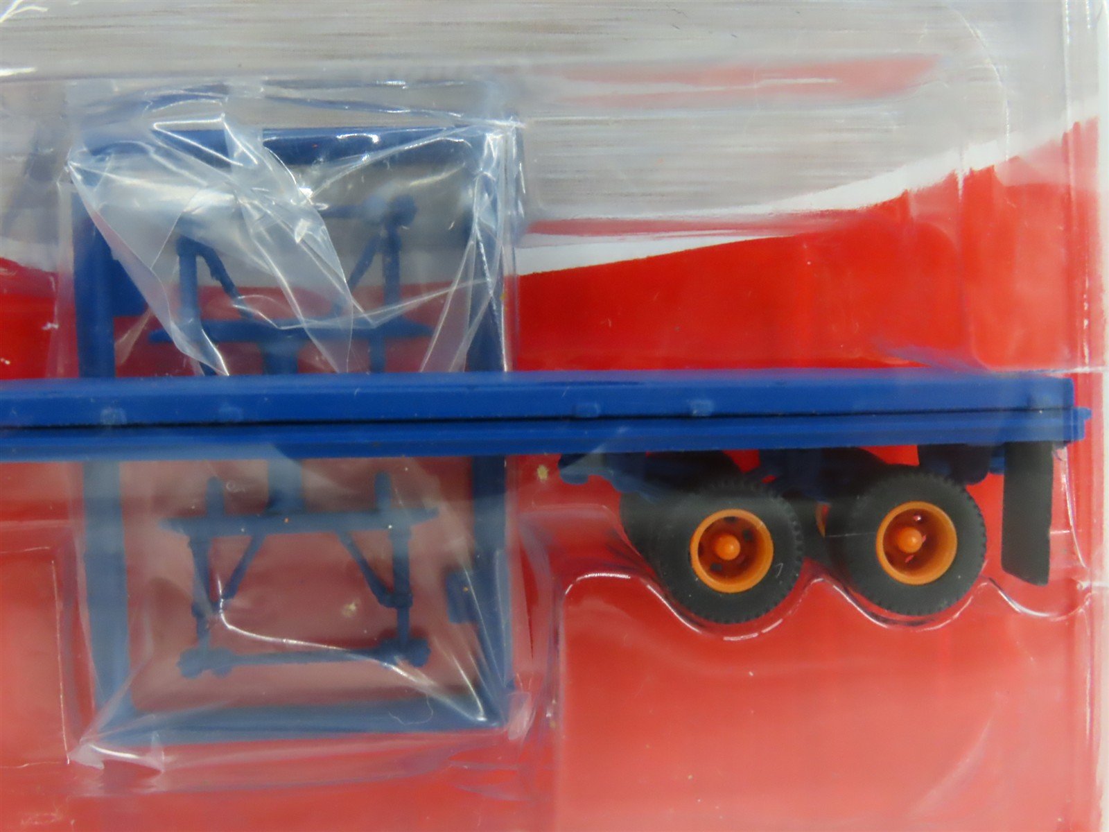HO CMW Mini Metals 31122 Roadway IH R-190 Tractor w/32' Flatbed Trailer - SEALED