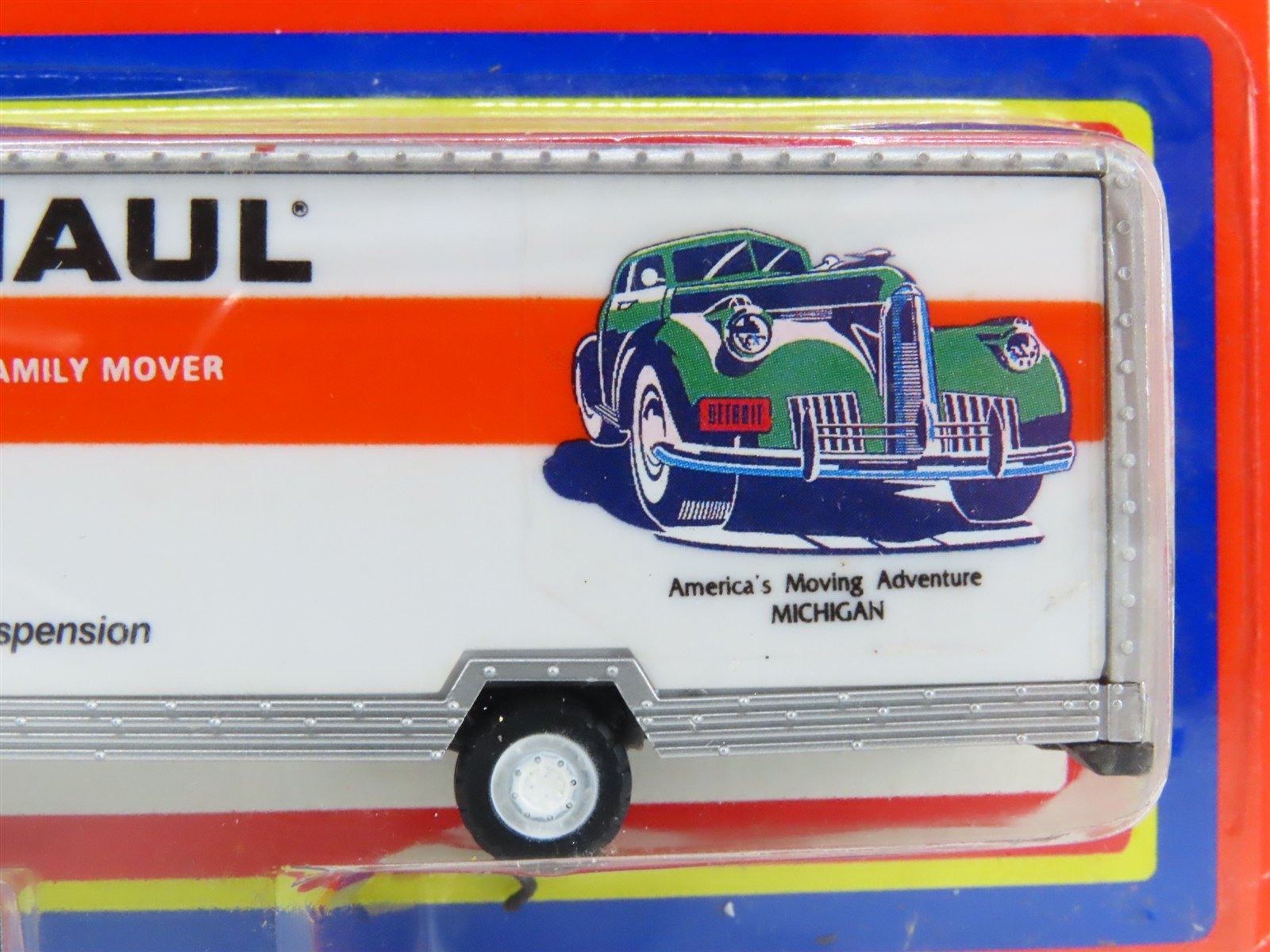 HO 1/87 Scale IHC 1-22 U-Haul Moving Truck 