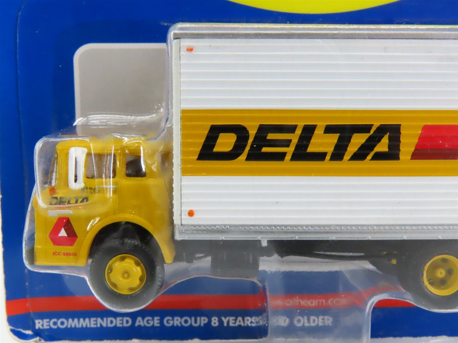 HO 1/87 Scale Athearn 2749 DELTA Ford C-Series Truck w/ Van Body - SEALED