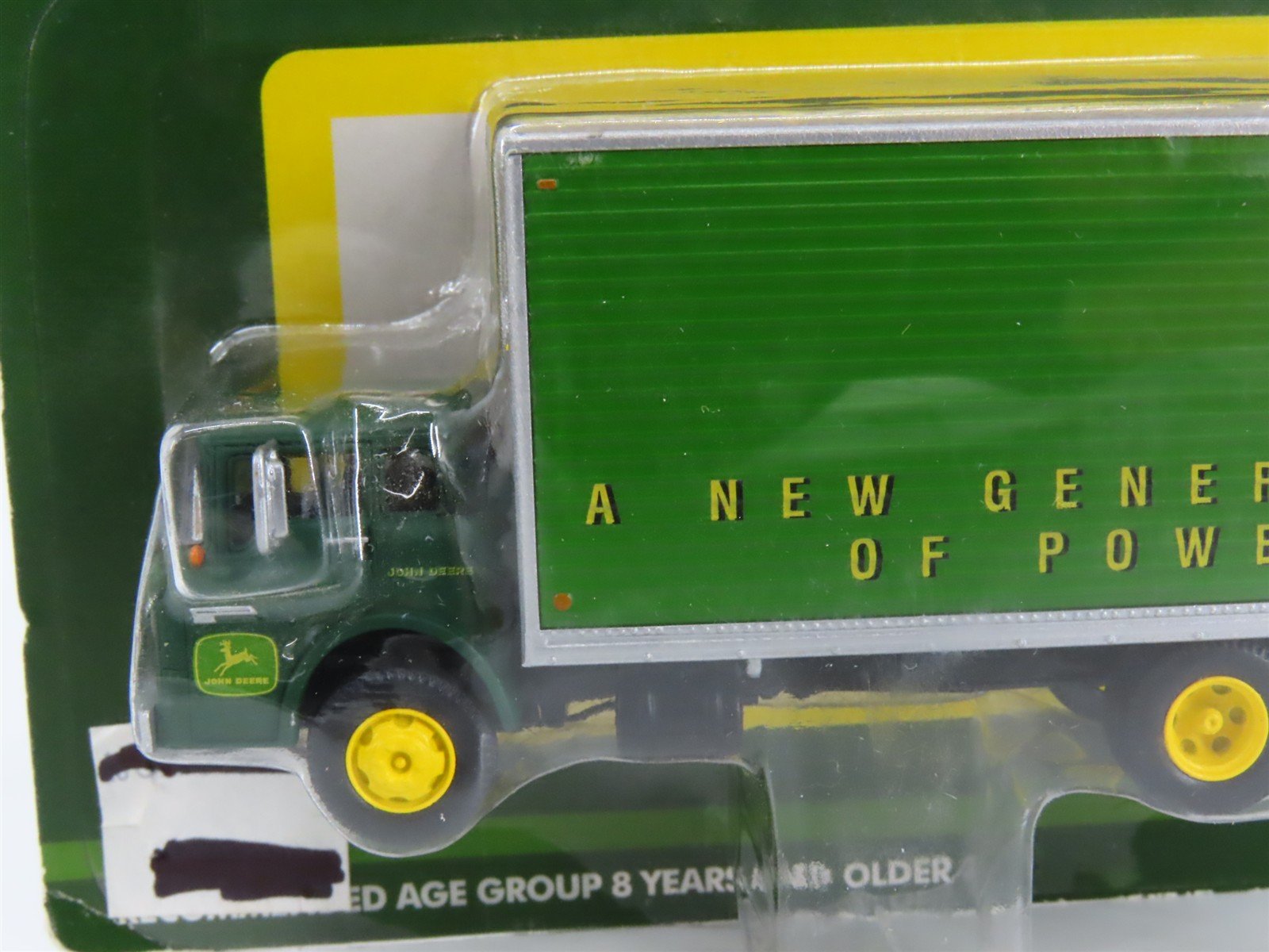 HO Scale Athearn 8102 John Deere Ford C-Series Truck 