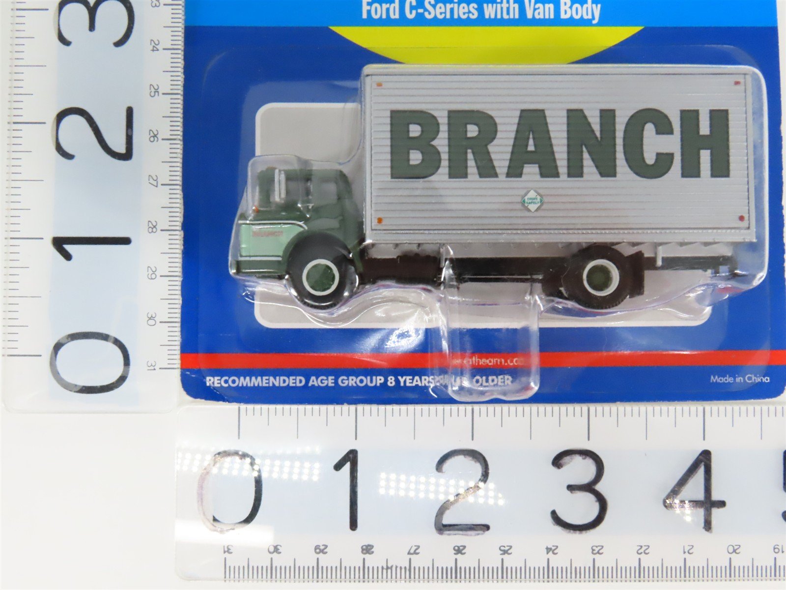 HO 1/87 Scale Athearn BRANCH Ford C-Series Truck w/ Van Body