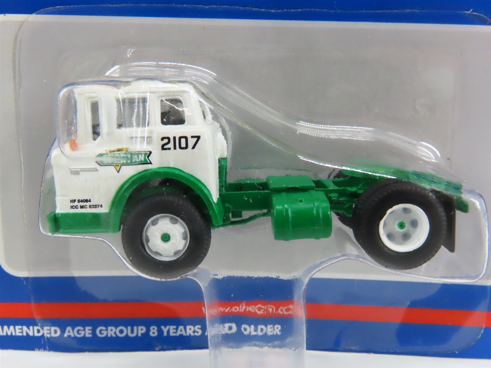 HO 1/87 Scale Athearn 2716 Spartan Ford C-Series Tractor - SEALED