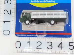 HO 1/87 Scale Athearn 02724 Green Ford C-Series Truck w/ Stake Body - SEALED