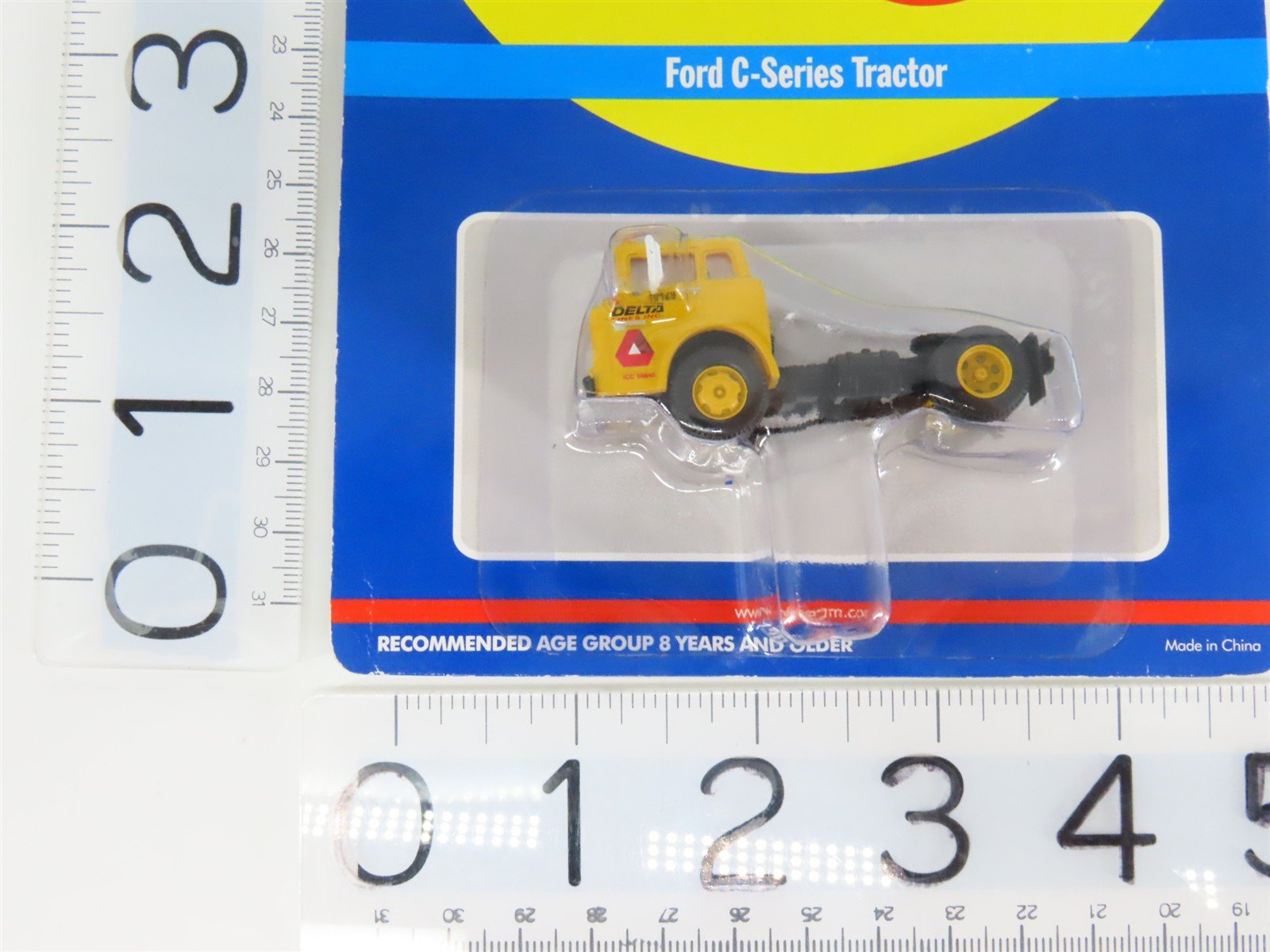 HO 1/87 Scale Athearn 2712 DELTA Lines Ford C-Series Tractor - SEALED