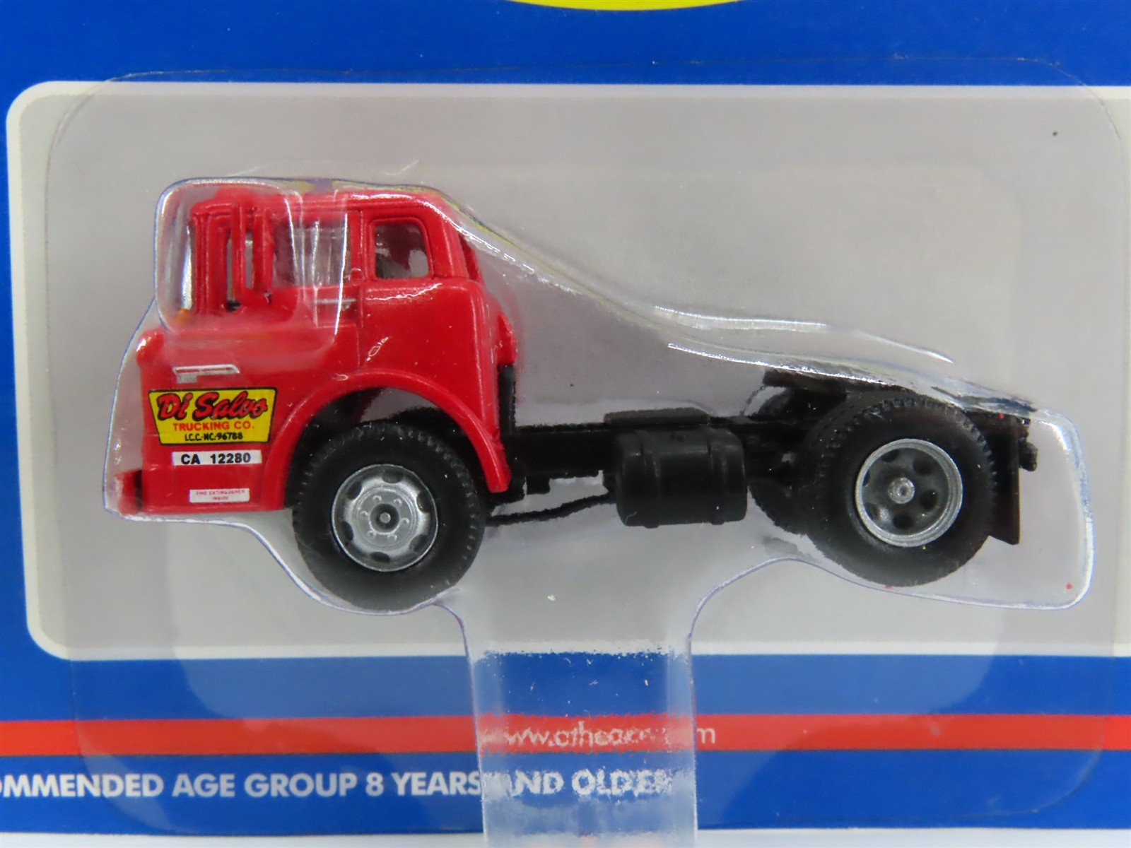HO 1/87 Scale Athearn 02708 Di Salvo (Red) Ford C-Series Tractor - SEALED