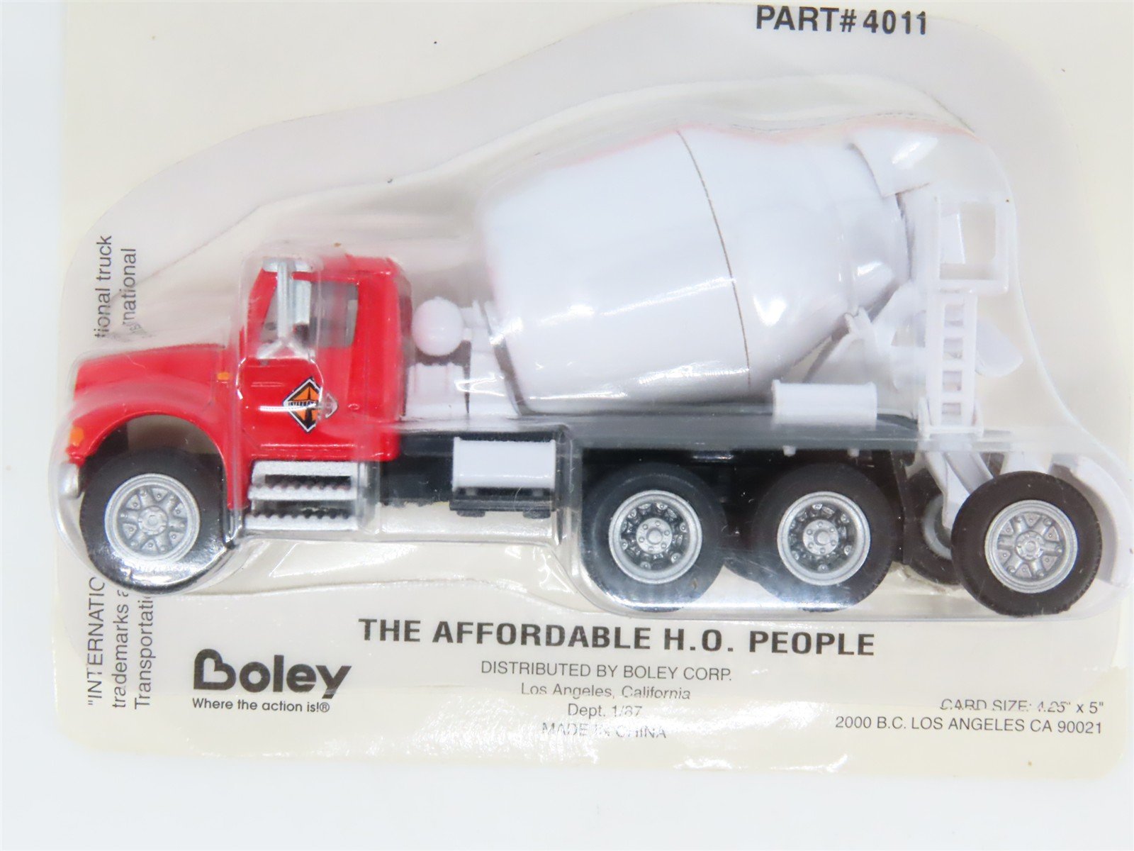HO 1/87 Scale Boley 4011 International Cement Truck
