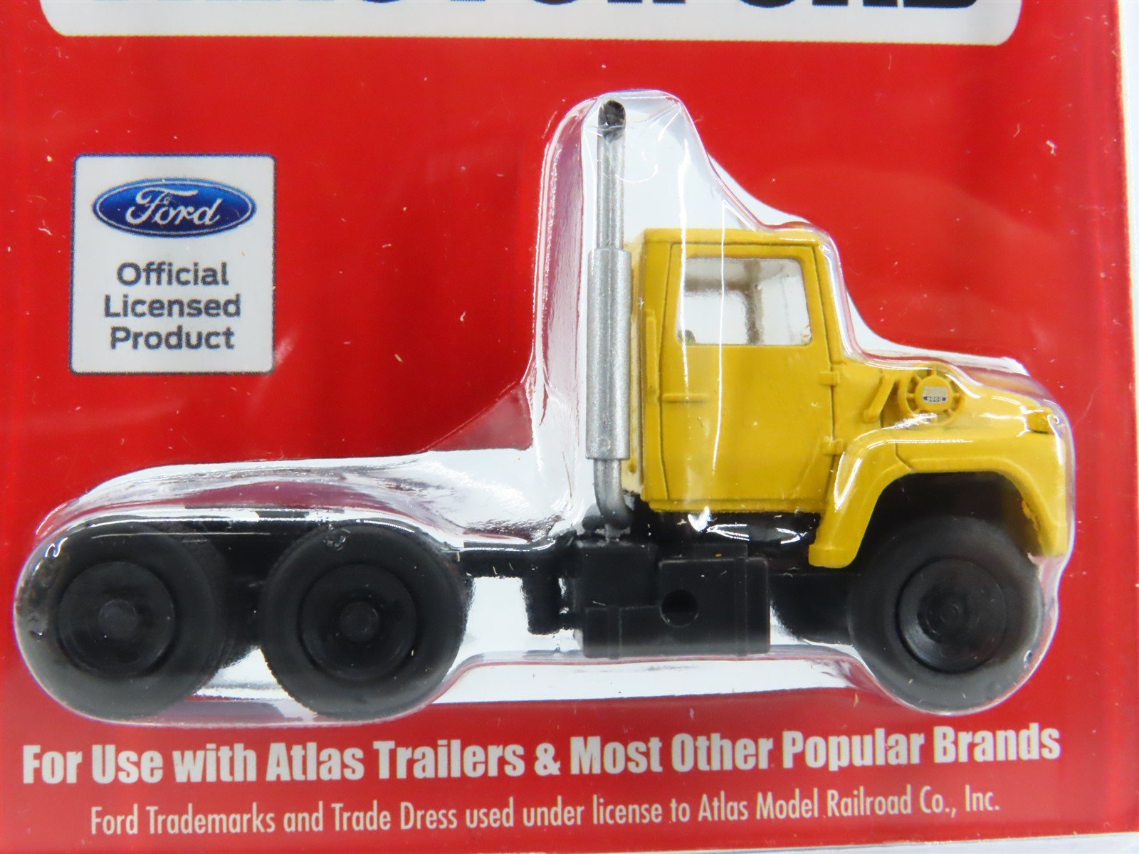 HO 1/87 Scale Atlas #1228 Yellow Ford LNT 9000 Tractor Cab