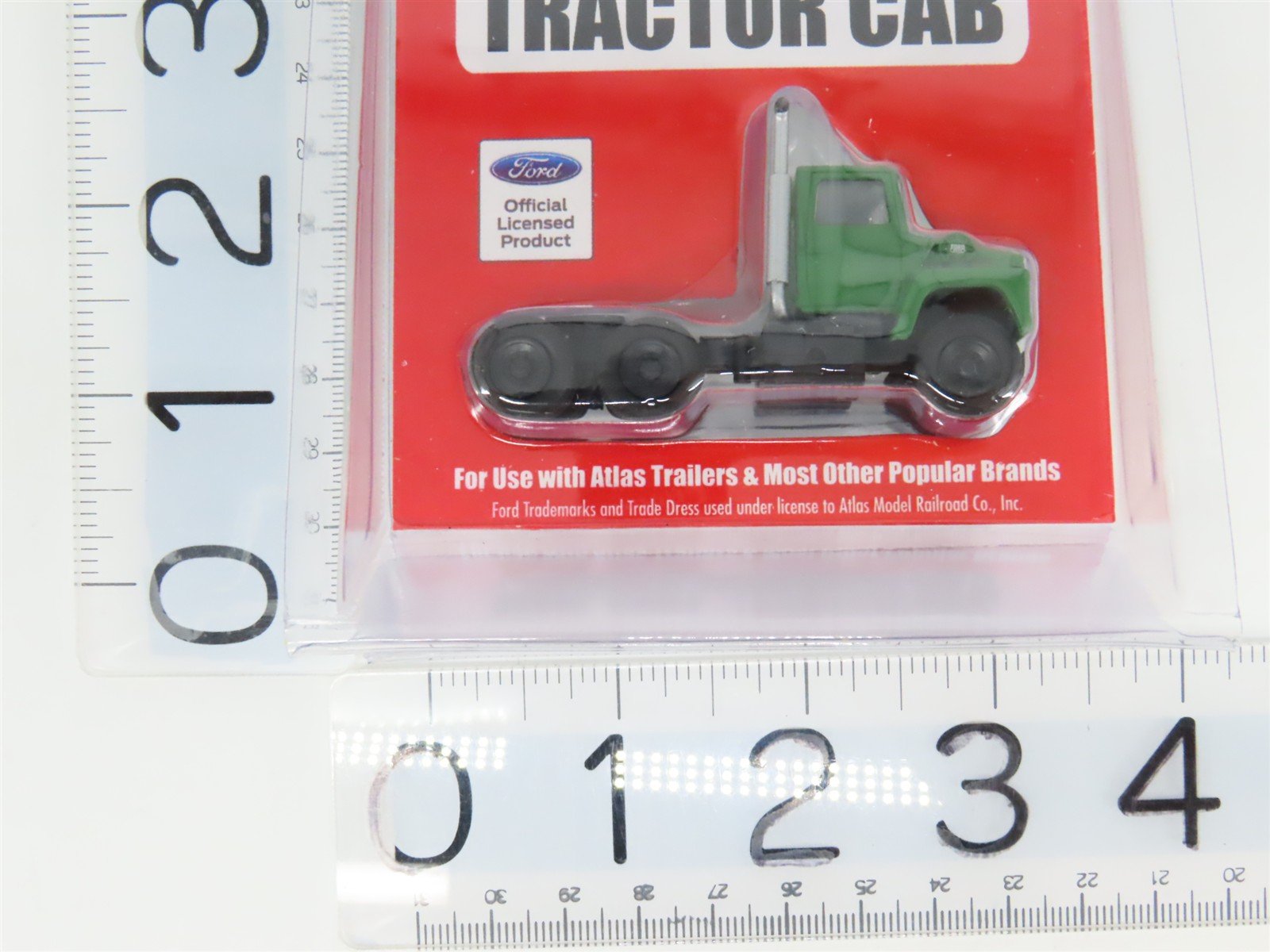 HO 1/87 Scale Atlas #1224 Green Ford LNT 9000 Tractor Cab