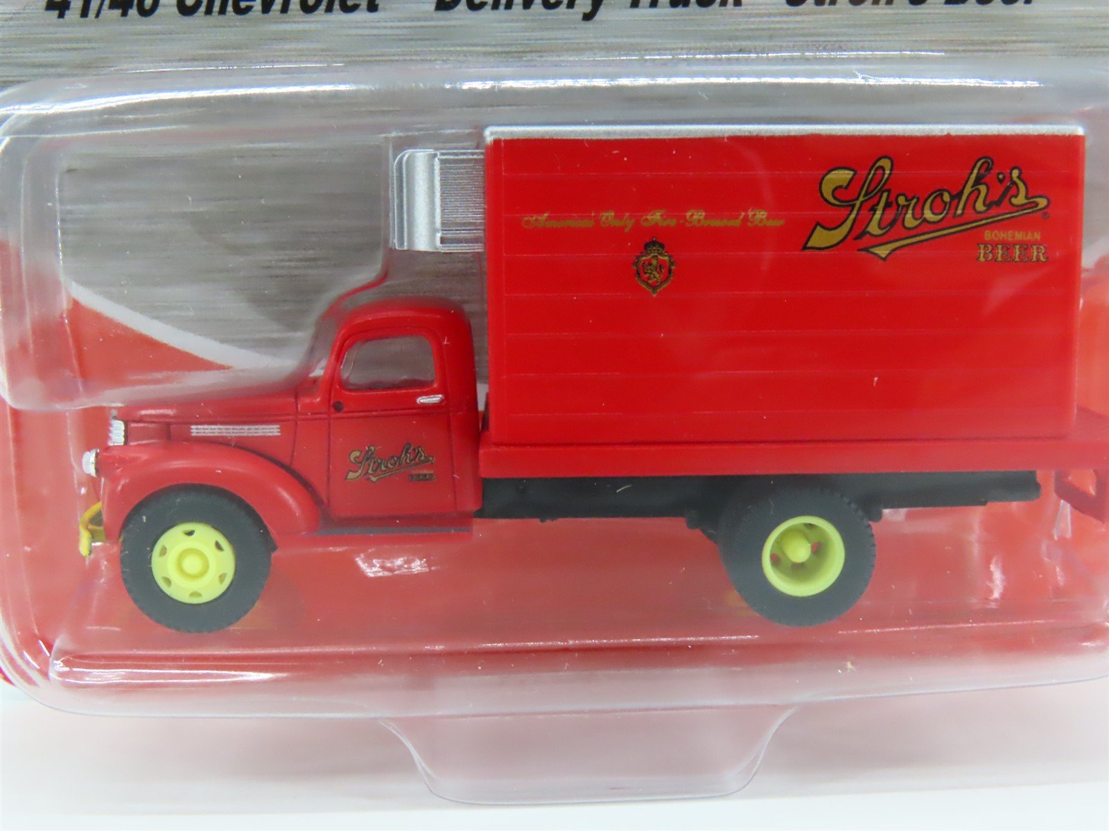 HO Scale CMW Mini Metals 30331 Stroh's Beer '41/46 Chevy Delivery Truck - SEALED