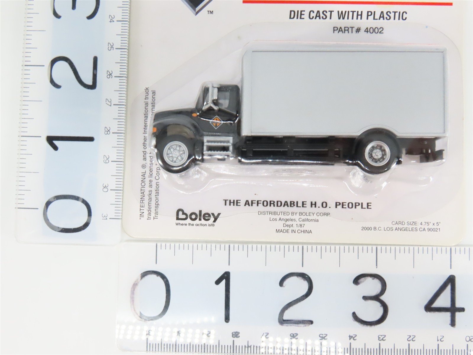 HO 1/87 Scale Boley 4002 Black/Silver International Box Truck - SEALED