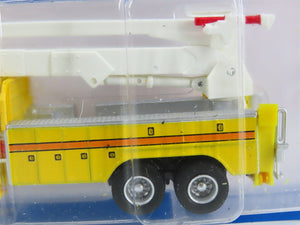 HO Walthers SceneMaster 949-11752 International 7600 Utility Bucket Truck SEALED