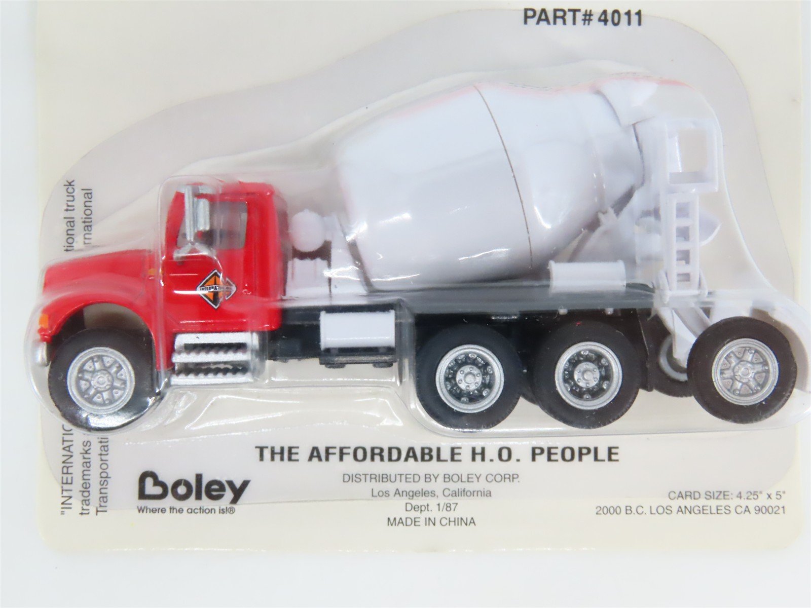 HO 1/87 Scale Boley 4011 Red/White International Cement Truck - SEALED
