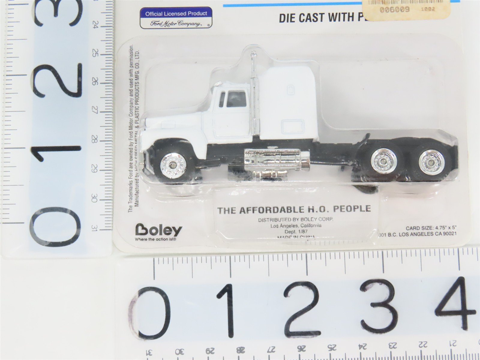 HO 1/87 Scale Boley 2401-7 White Ford Tractor-Unit - SEALED