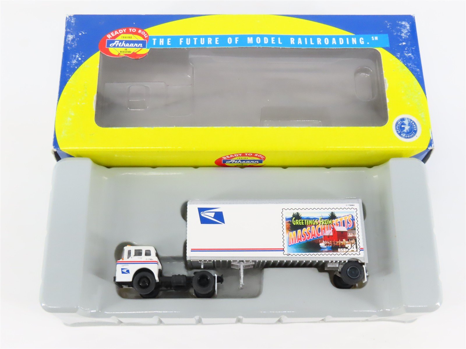 HO Scale Athearn 93421 USPS 