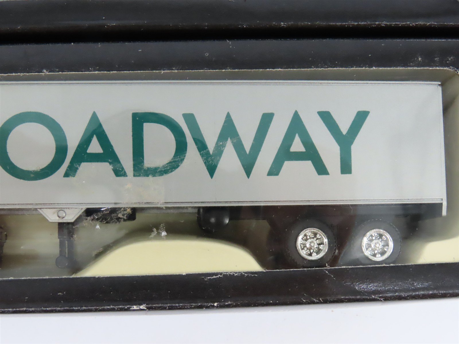 LOT of 3 HO 1/87 Scale Herpa 950229 Roadway Kenworth Semi-Trucks