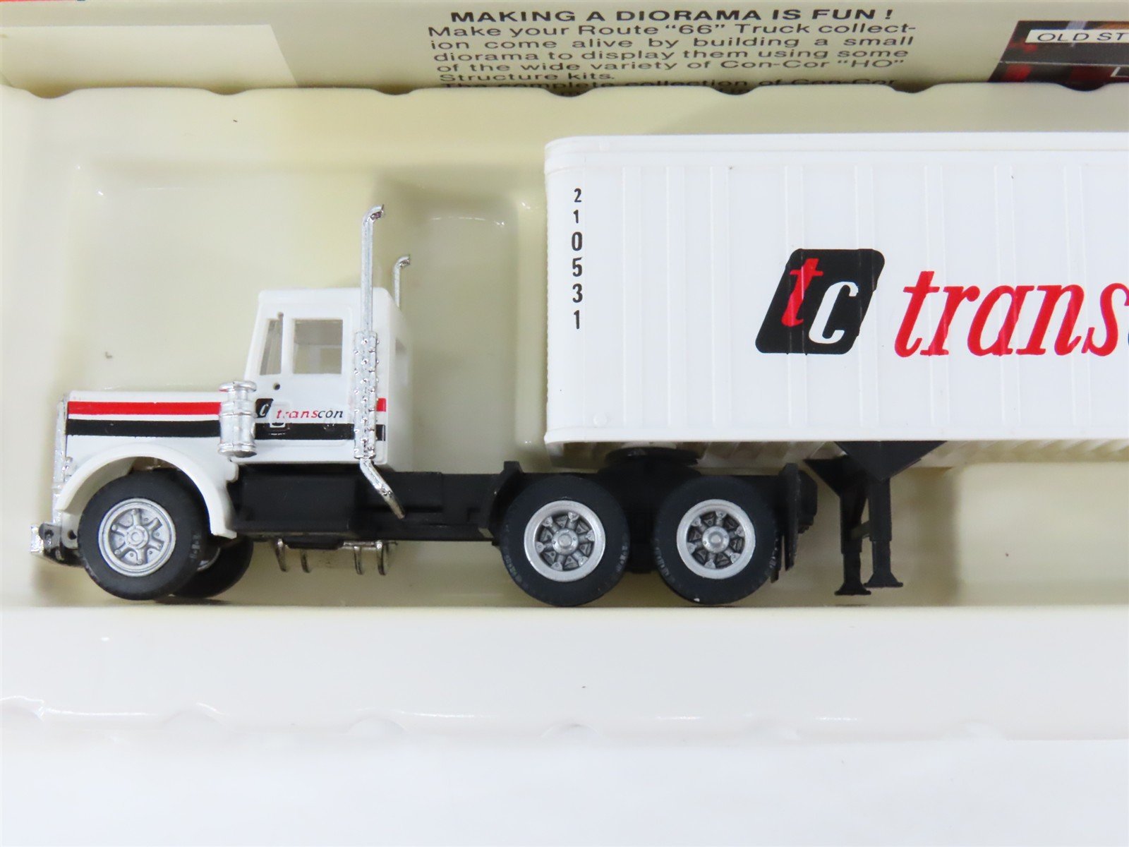 HO 1/87 Scale Con-Cor 0004-001029 Transcon Semi-Truck w/ Twin 27' Trailers