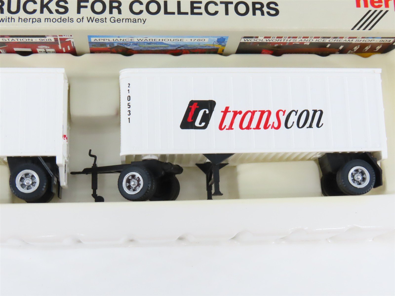 HO 1/87 Scale Con-Cor 0004-001029 Transcon Semi-Truck w/ Twin 27' Trailers