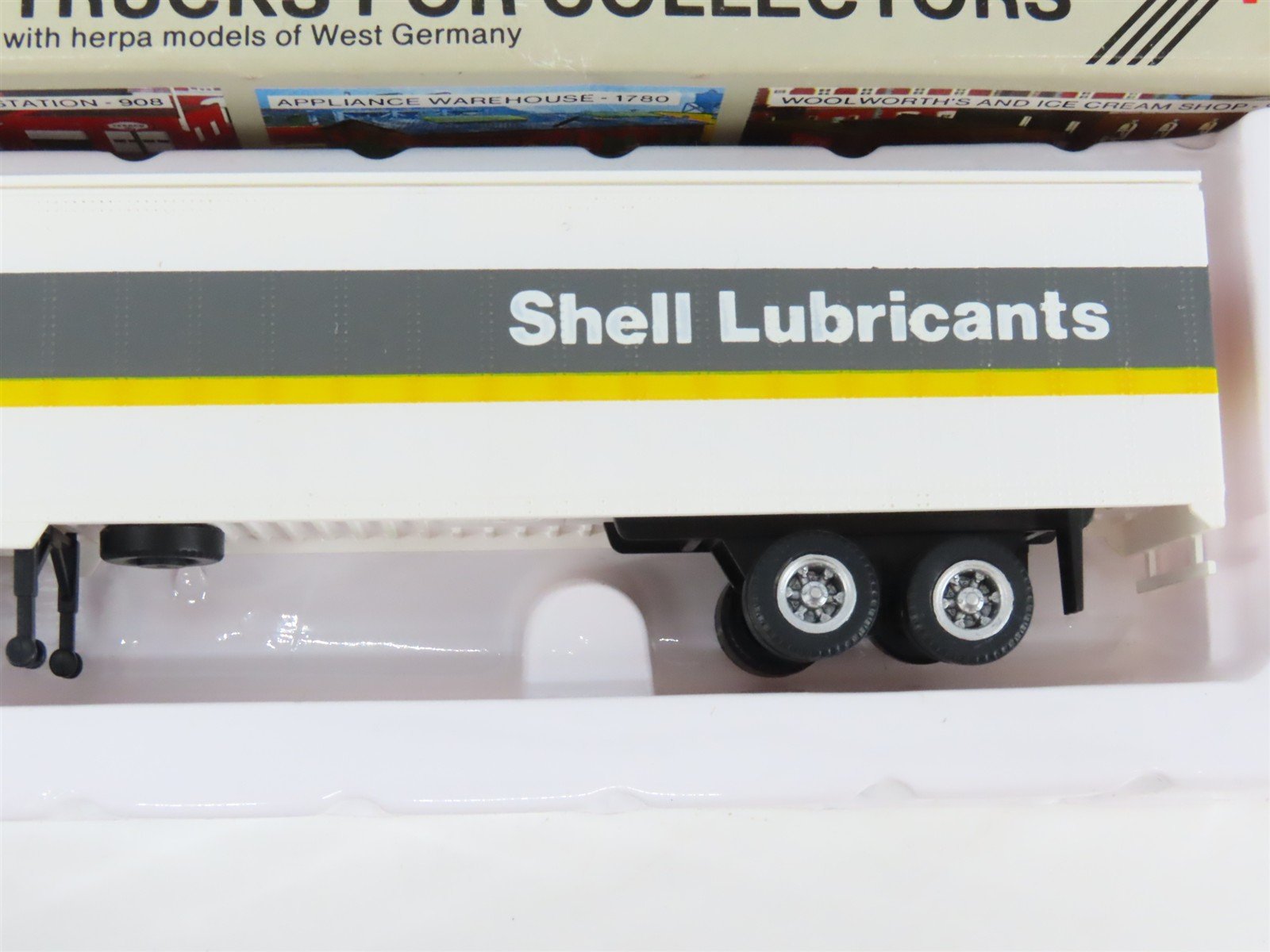 HO 1/87 Scale Con-Cor/Herpa 025-009301 Shell Lubricants Semi-Truck w/45' Trailer