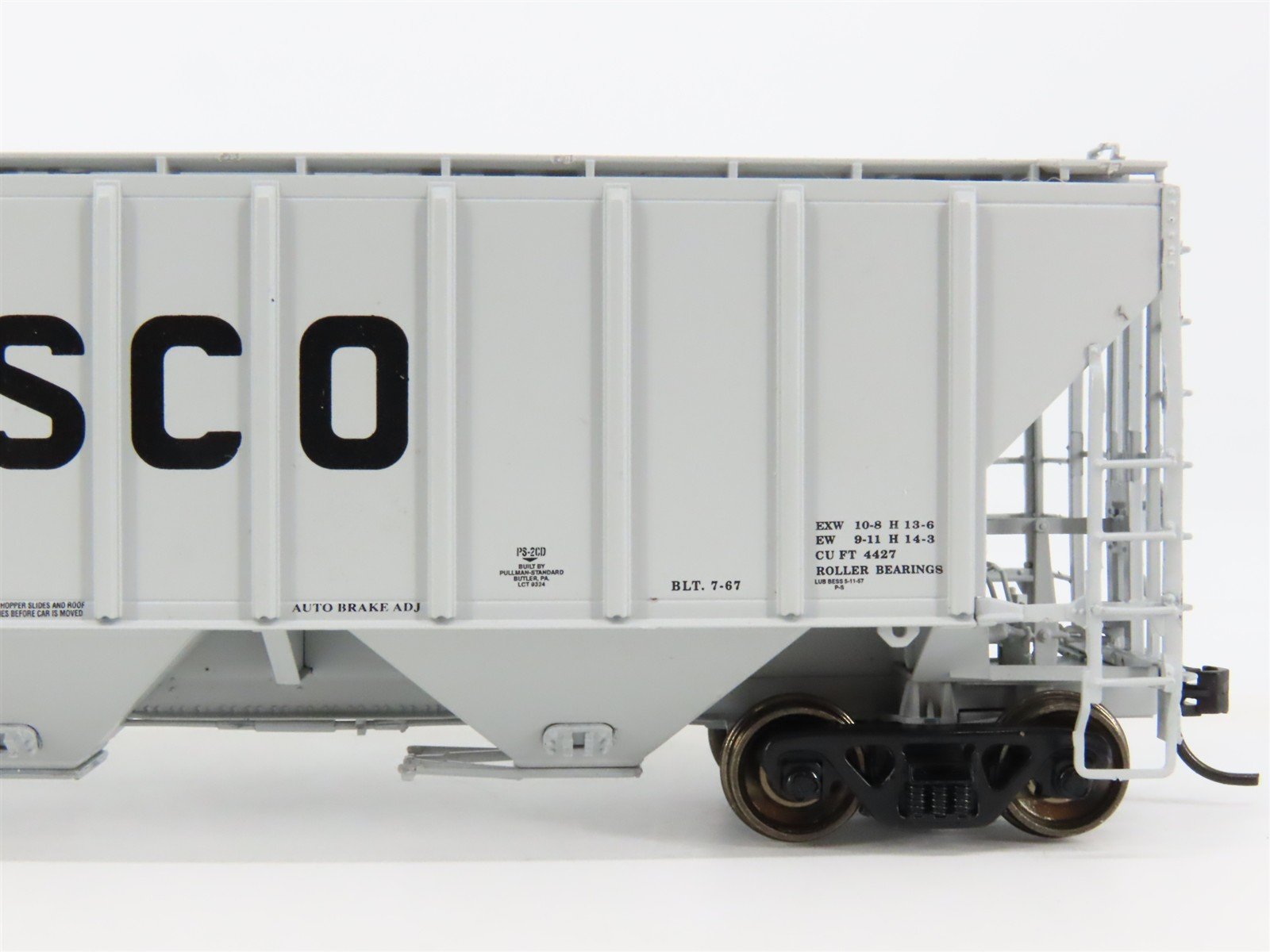 HO Scale Proto 2000 SLSF Frisco 3-Bay PS-2CD Covered Hopper #79038