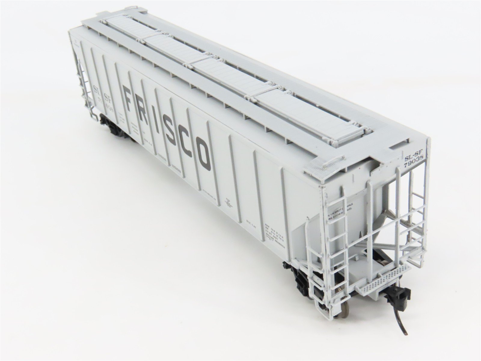 HO Scale Proto 2000 SLSF Frisco 3-Bay PS-2CD Covered Hopper #79038