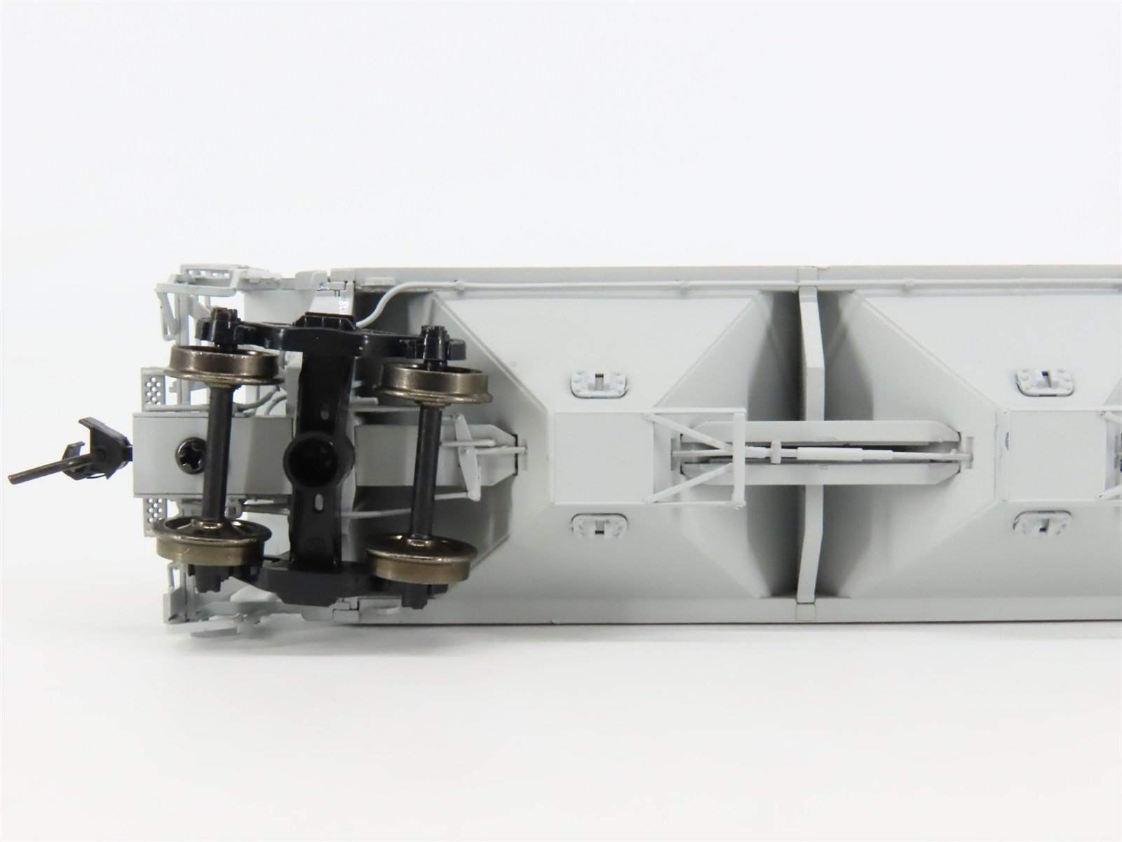 HO Scale Proto 2000 SLSF Frisco 3-Bay PS-2CD Covered Hopper #79038