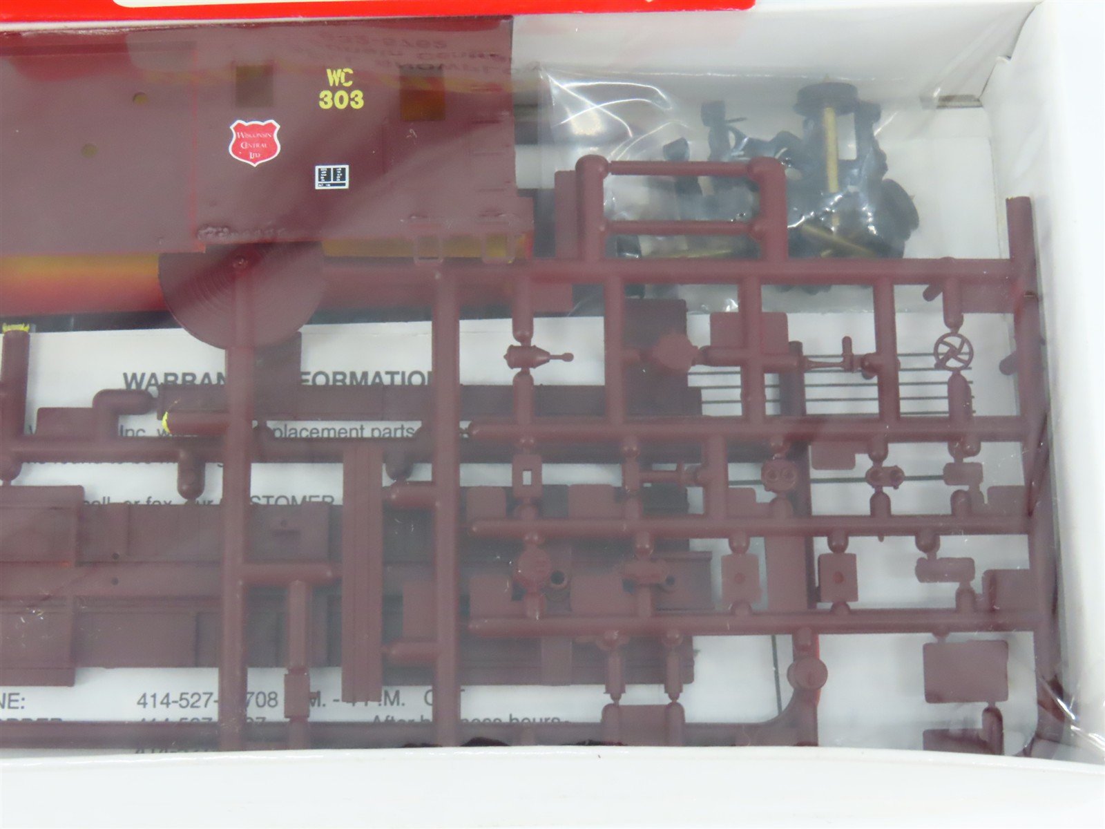 HO Scale Walthers Kit #932-5762 WC Wisconsin Central Russell Snowplow Car #303