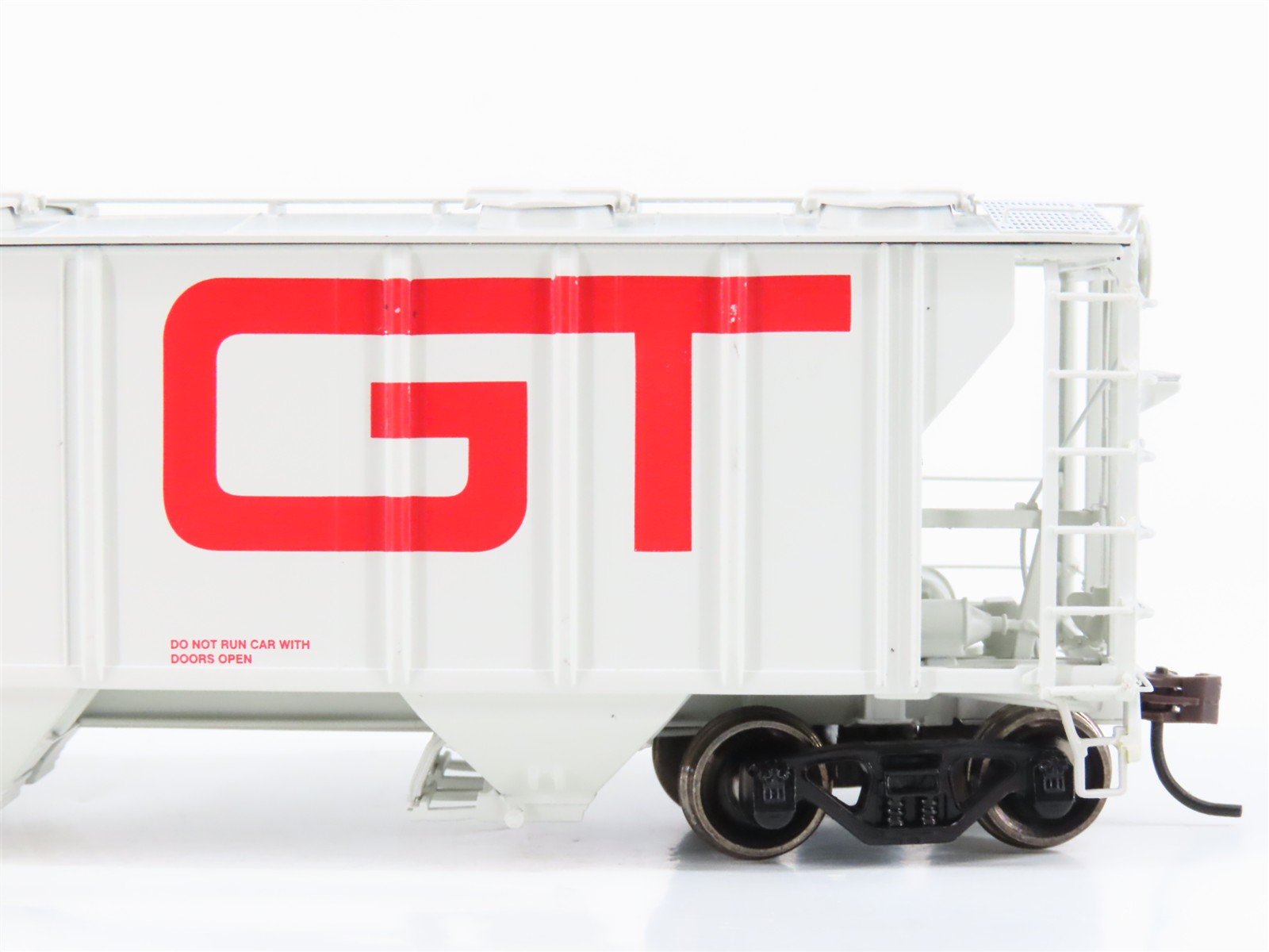 HO Athearn 93764/93765 GTW Grand Trunk Western PS 3-Bay Covered Hoppers 2-Pack