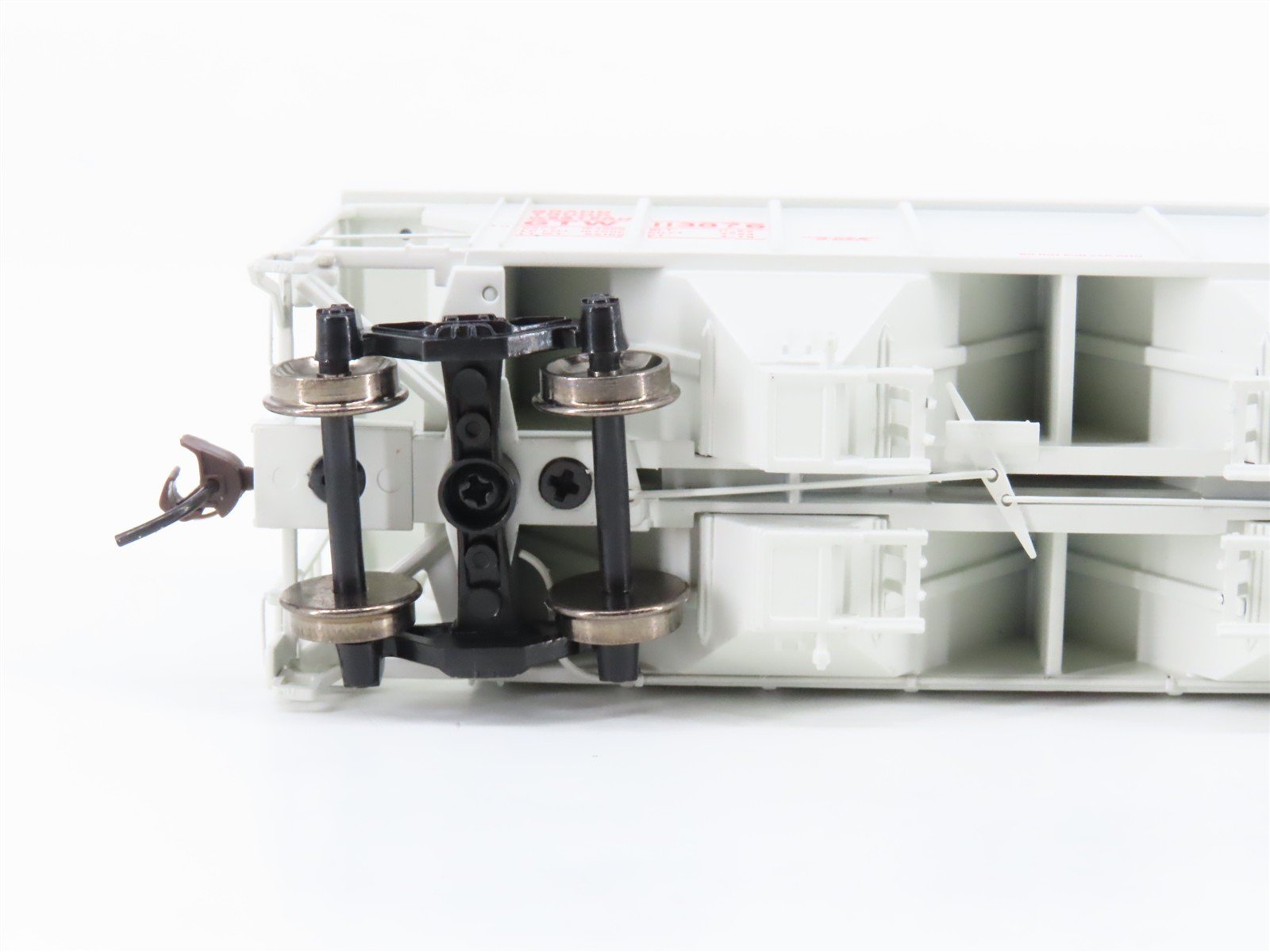 HO Athearn 93764/93765 GTW Grand Trunk Western PS 3-Bay Covered Hoppers 2-Pack