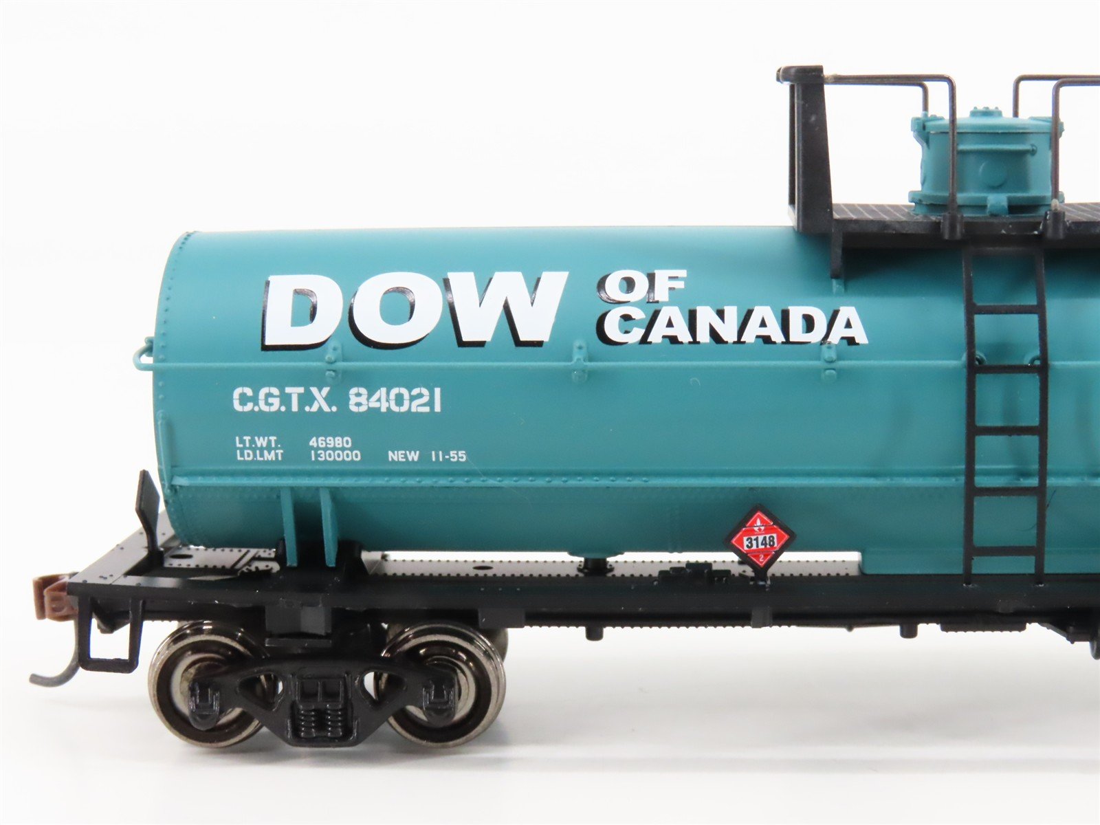 HO Athearn Roundhouse RND14895/14896 CGTX Dow of Canada Chemical Tank Car 2-Pack