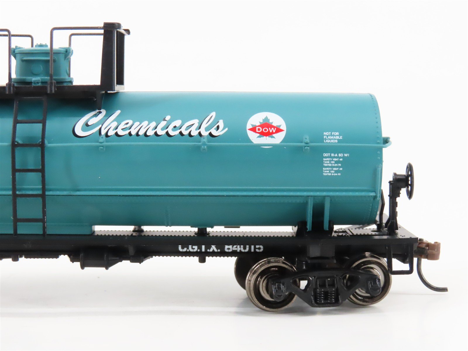 HO Athearn Roundhouse RND14895/14896 CGTX Dow of Canada Chemical Tank Car 2-Pack