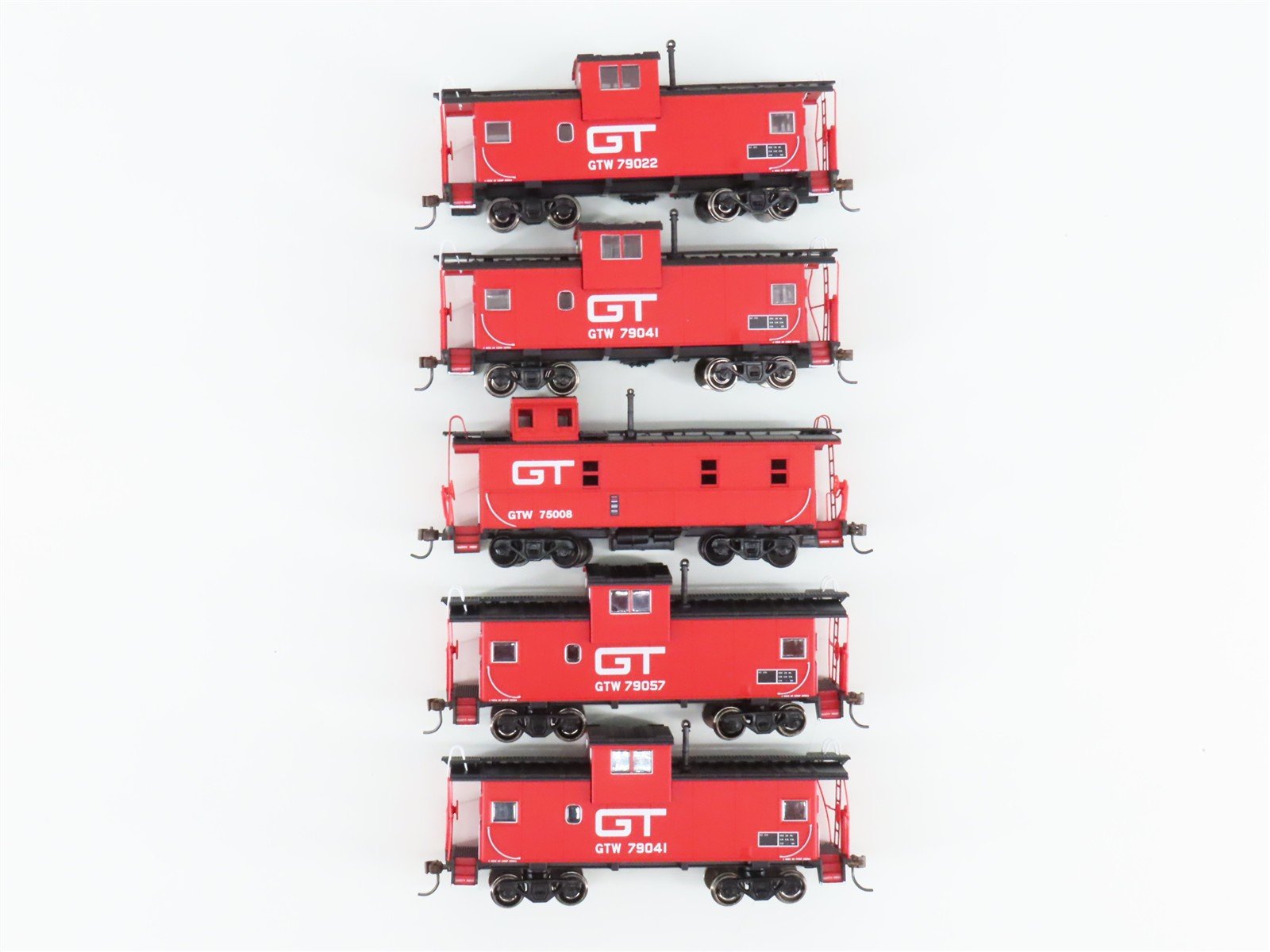 LOT of 5 HO Scale Athearn GTW Grand Trunk Western EV & Offset Cupola Cabooses