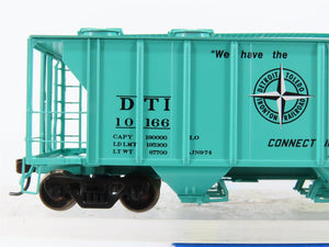 HO Scale Athearn 93721 DT&I Detroit Toledo & Ironton 3-Bay Covered Hopper #10166