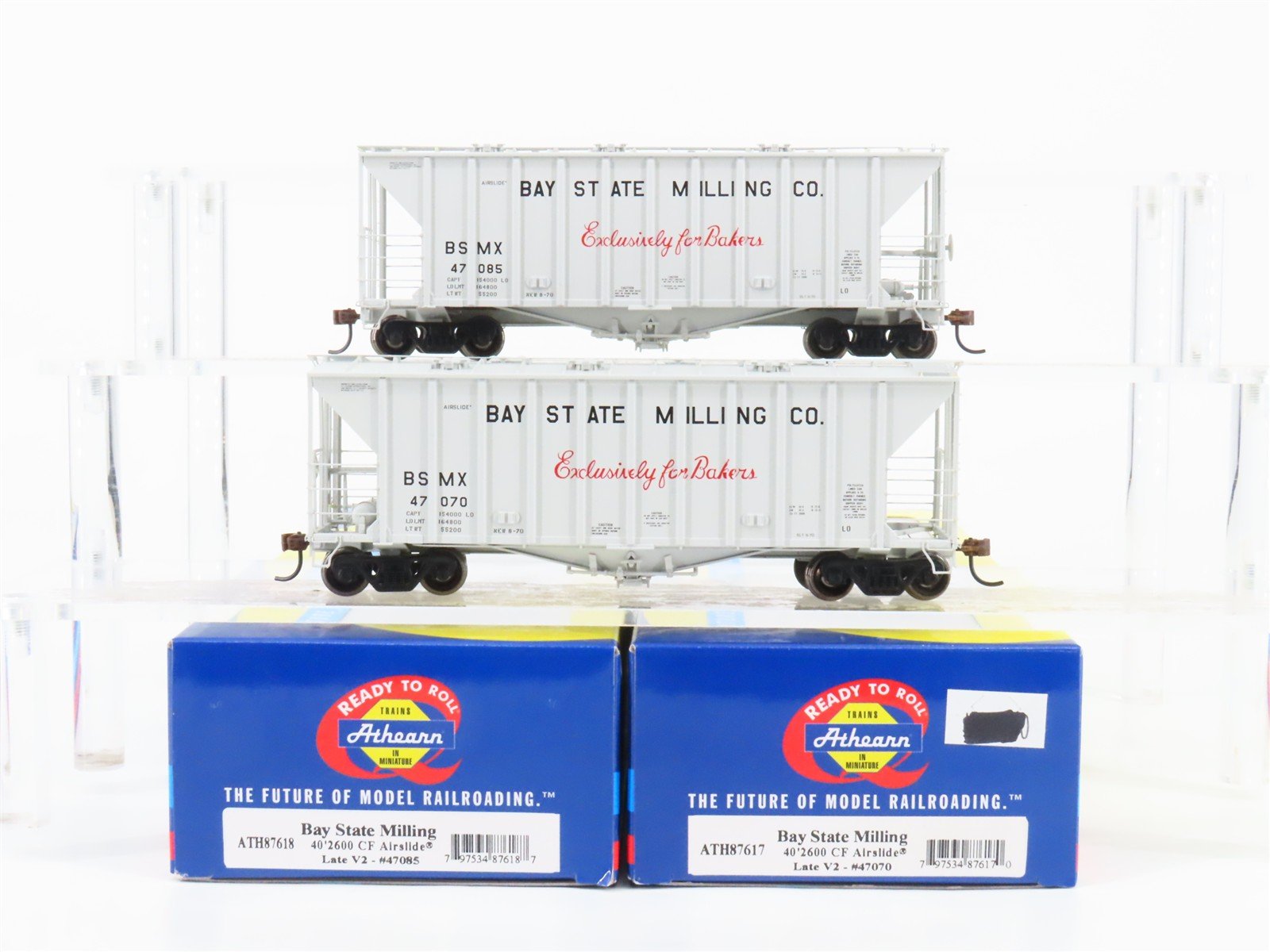HO Scale Athearn ATH87617/87618 BSMX Bay State Milling Airslide Hoppers 2-Pack