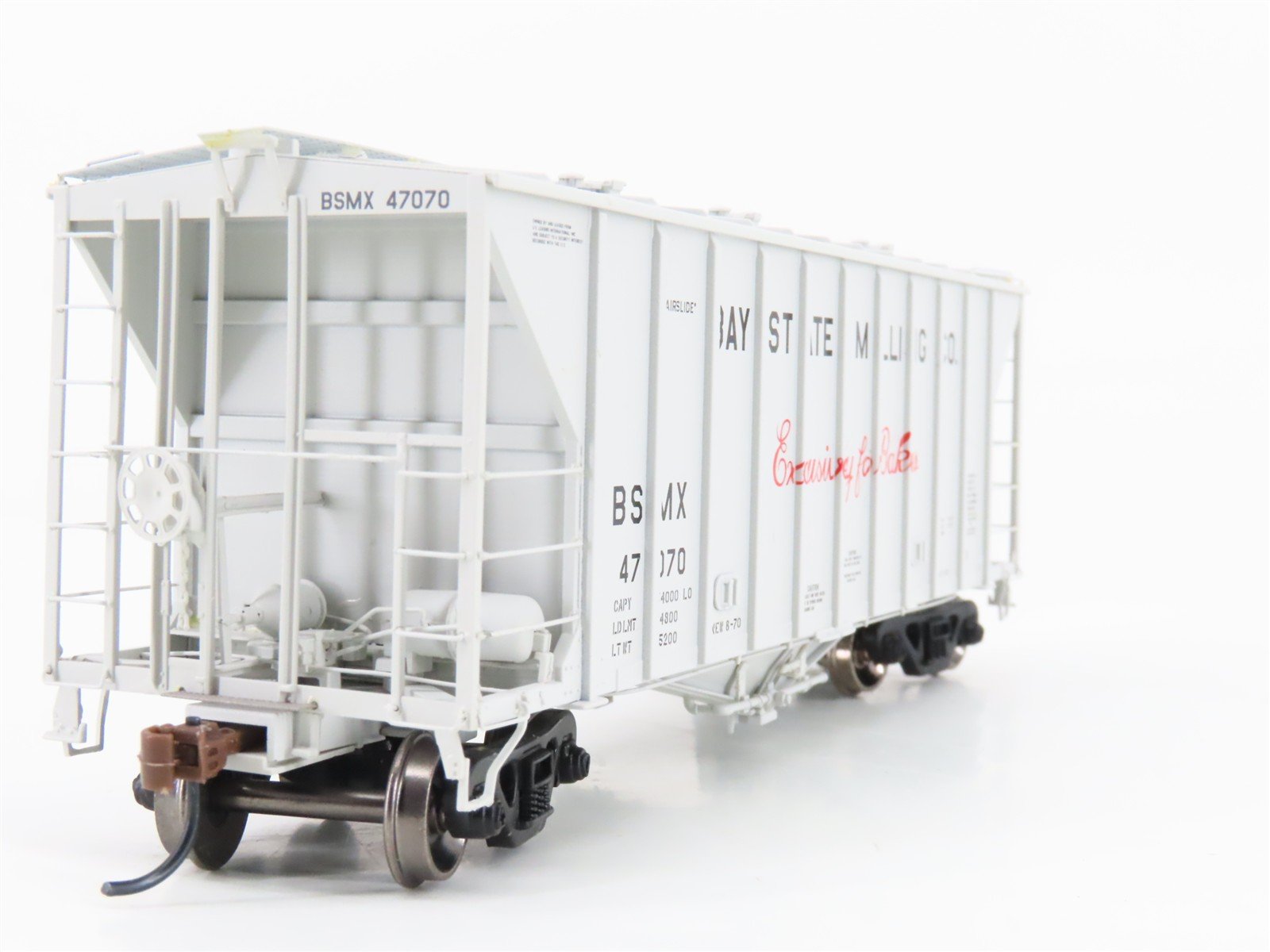 HO Scale Athearn ATH87617/87618 BSMX Bay State Milling Airslide Hoppers 2-Pack