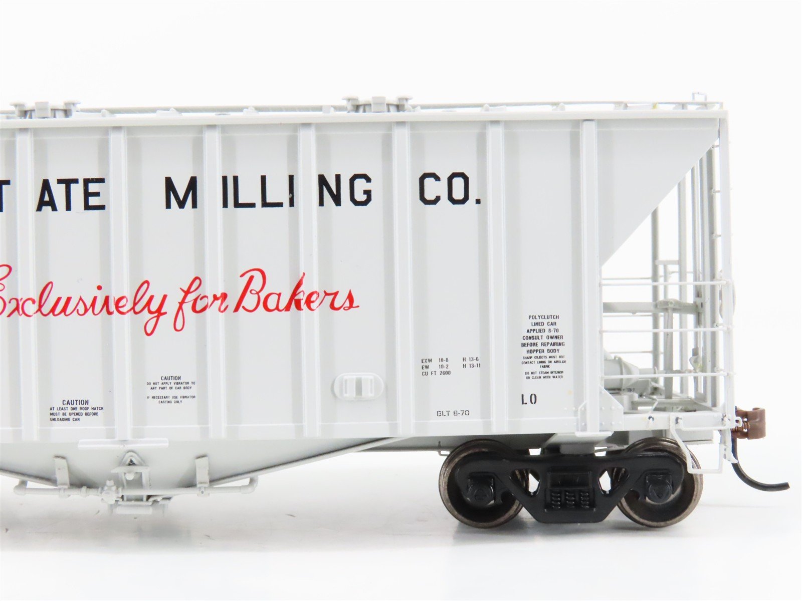 HO Scale Athearn ATH87617/87618 BSMX Bay State Milling Airslide Hoppers 2-Pack